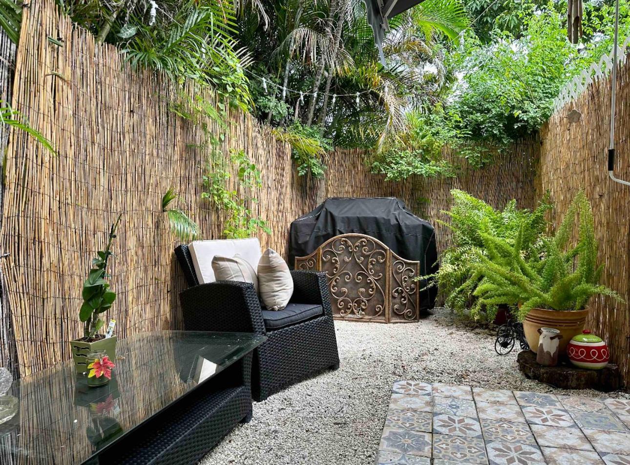 Flora'S Garden Apartment/Studio Норт Маями Екстериор снимка